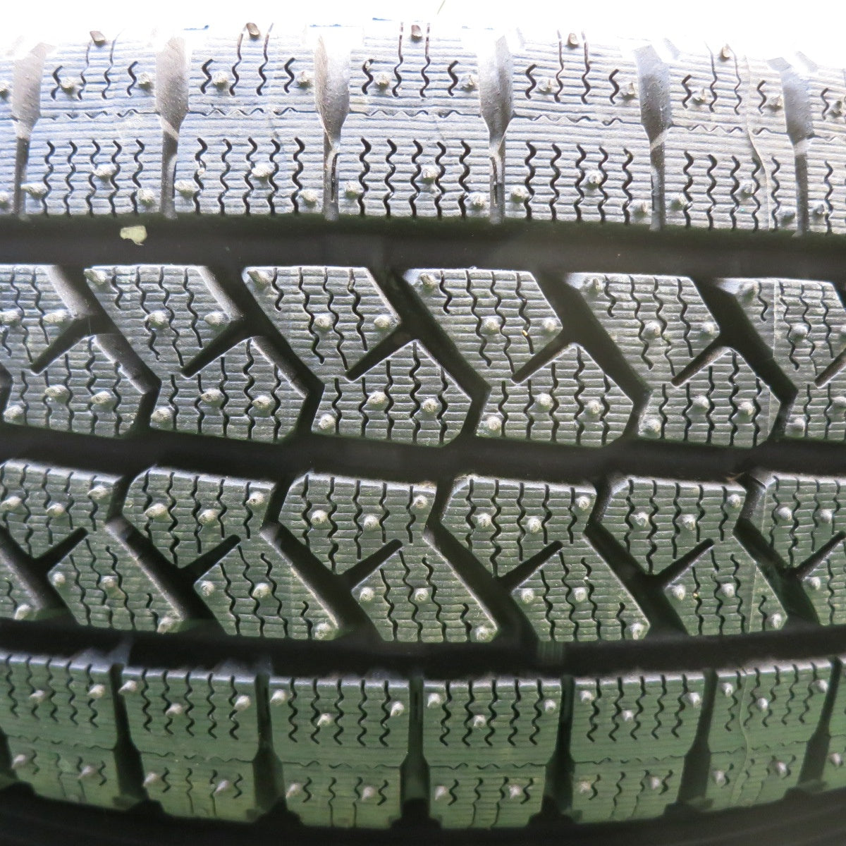ほぼ未使用！23年★スタッドレス 165/80R14 97/95N ブリヂストン ブリザック VL1 LAMBDA LA STRADA 阿部商会 ラ ストラーダ ラムダ 14インチ PCD114.3/4H★6011703HAス
