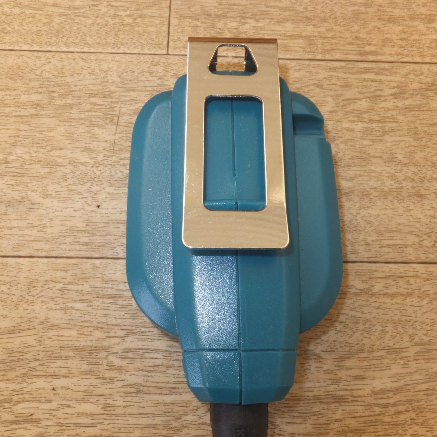 [送料無料] 美品★マキタ makita バッテリアダプタ BAP18E 18V　バッテリボタン側コード★