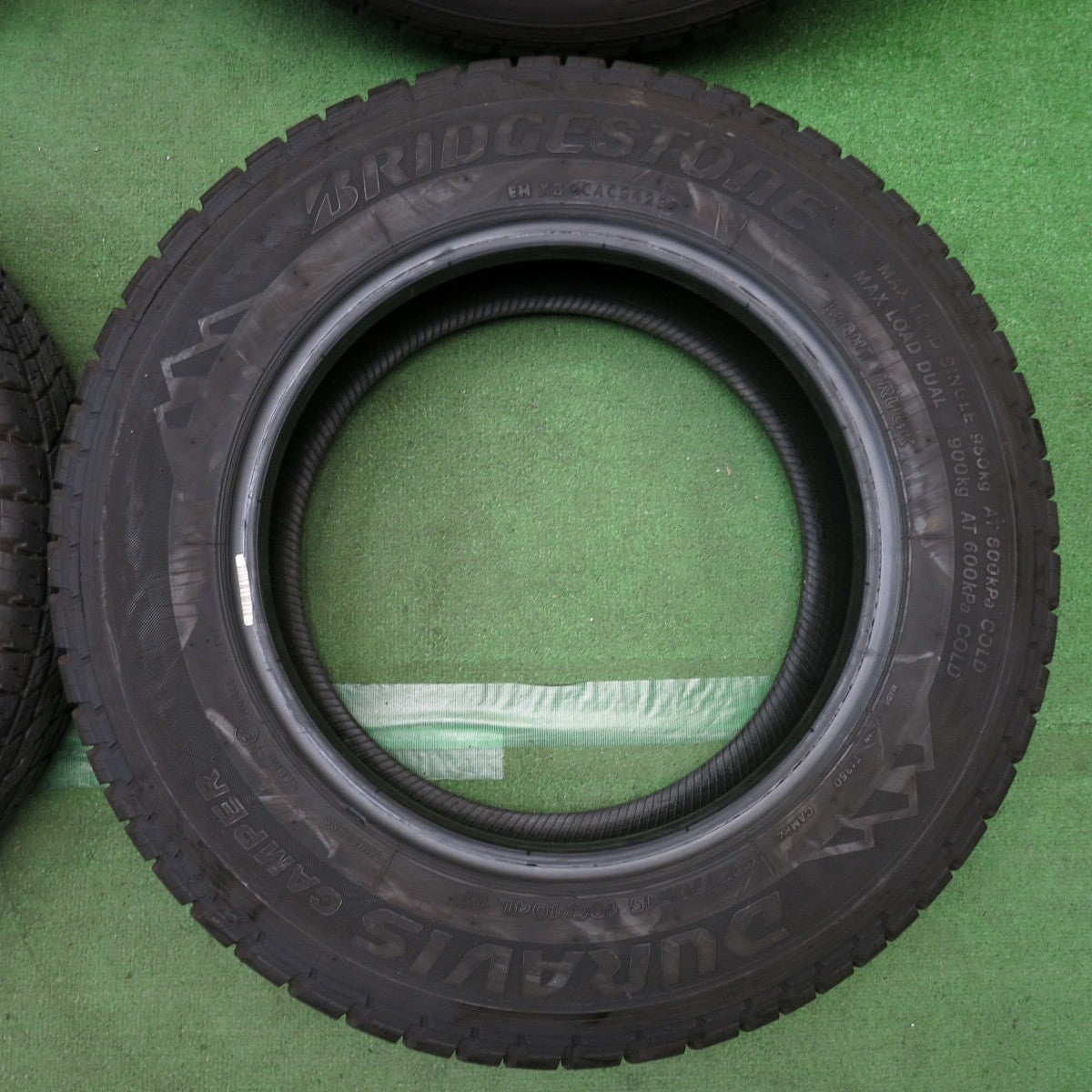 ほぼ未使用！23年！6本◎キャンピングカー 専用 タイヤ 195/70R15 106/104L ブリヂストン デュラビス キャンパー DURAVIS CAMPER 15インチ◎6092105KKノタ