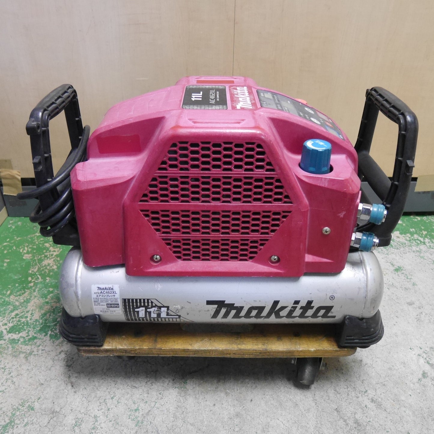 ☆マキタ エア コンプレッサー AC462XL 11L エアー ツール 工具 50-60Hz makita 100V☆