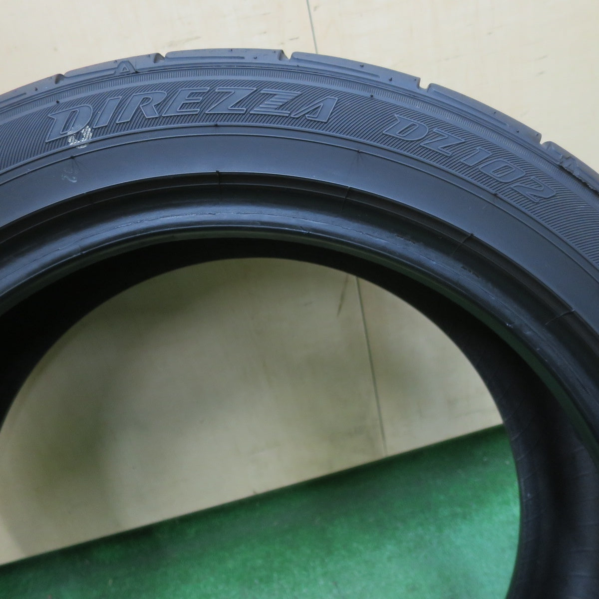 バリ溝！23年！8.5分！1本★195/50R16 ダンロップ DIREZZA DZ102 タイヤ 16インチ ヴィッツ ロードスター スイフト ヤリス 等★6051813イノタ