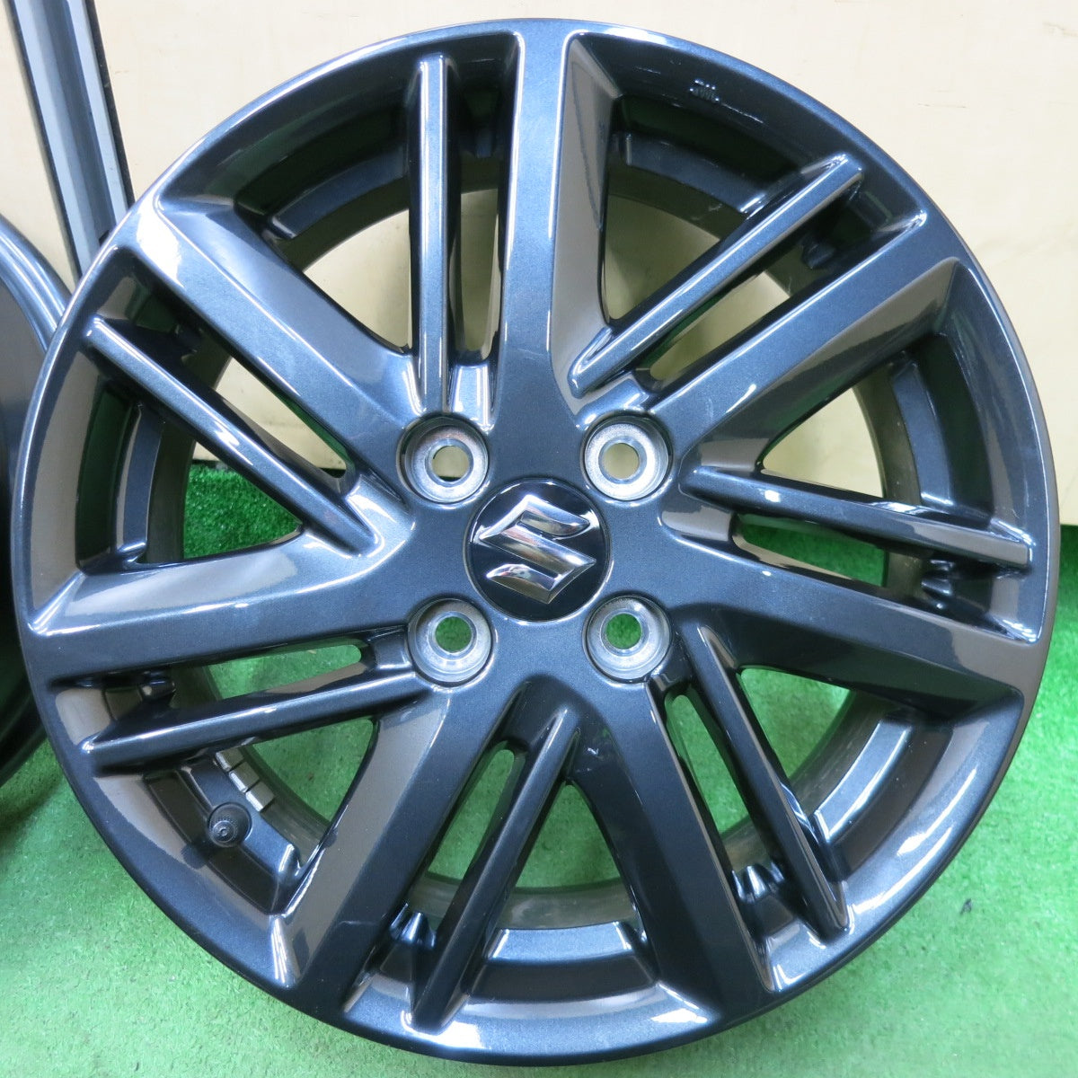 [送料無料] 新車外し★スズキ ソリオ ハイブリッド ＳＺ 純正 ホイール 15インチ 15×5J PCD100/4H★5030714SYホ