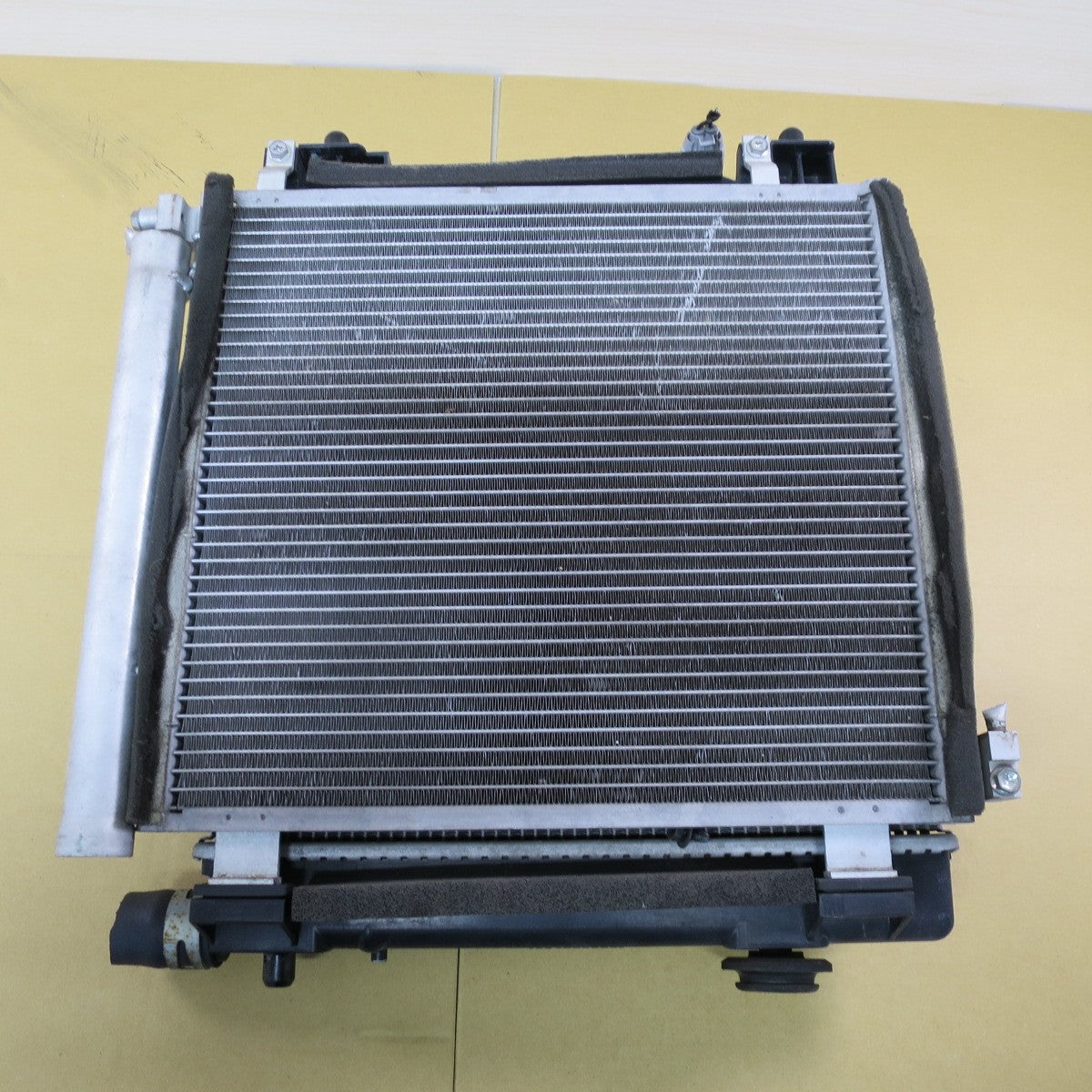 ♪スズキ MH34S MH44S ワゴンR 純正 DENSO ラジエーター 223000-6541 電動 ファン 168000-1881 デンソー カー パーツ♪ [送料無料]