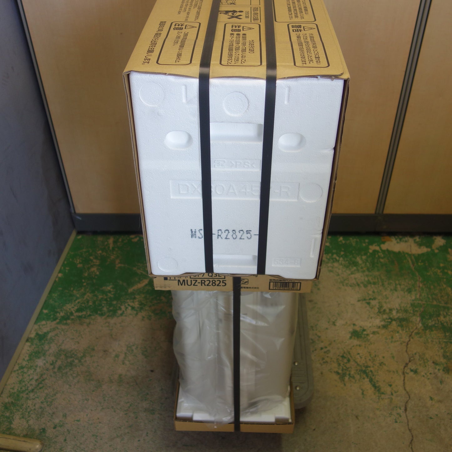 [送料無料] 未使用！25年☆三菱 ルーム エアコン 10畳 霧ヶ峰 MSZ-R2825-W-IN MUZ-R2825 MITSUBISHI☆
