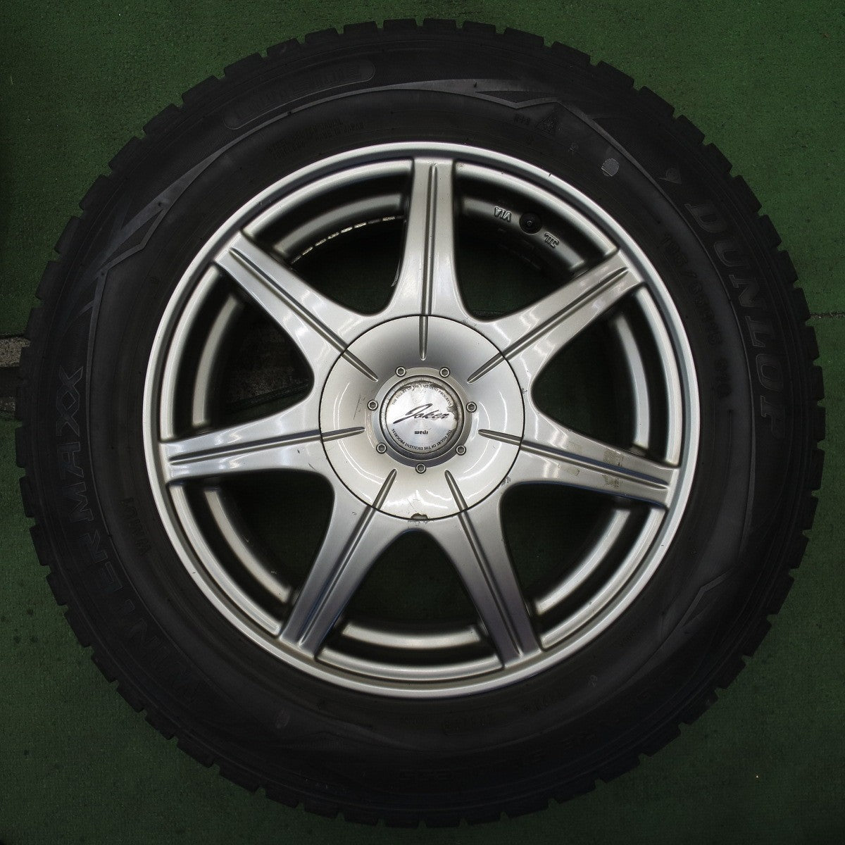 バリ溝！8.5分◎スタッドレス 195/65R15 ダンロップ ウインターマックス WM01 JOKER ジョーカー 15インチ PCD100 114.3/5H マルチ◎6082802NJス