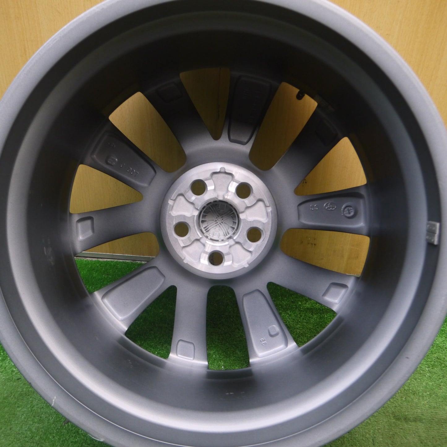 [送料無料] 新車外し！1本★トヨタ カローラ スポーツ GZ 純正 ホイール 18インチ 18×8J PCD100/5H★5022107Hホ