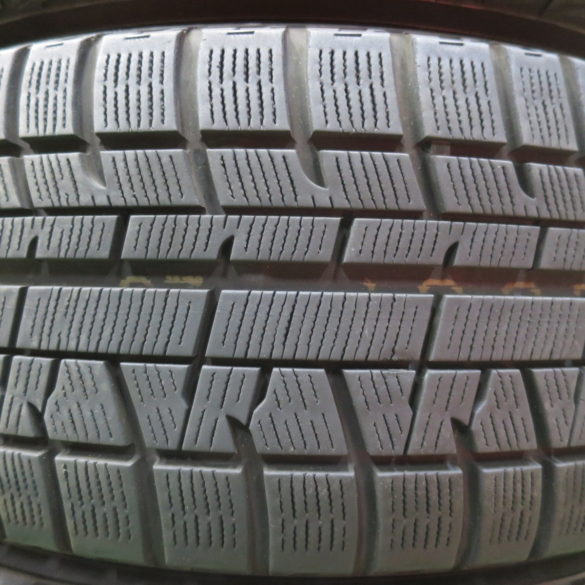 [送料無料] バリ溝！キレイ！9.5分★ワーゲン ティグアン 等 EUROTECH GAYA5 215/55R17 スタッドレス ヨコハマ アイスガード iG50 プラス ユーロテック ガヤ5 PCD112/5H★5010709イス