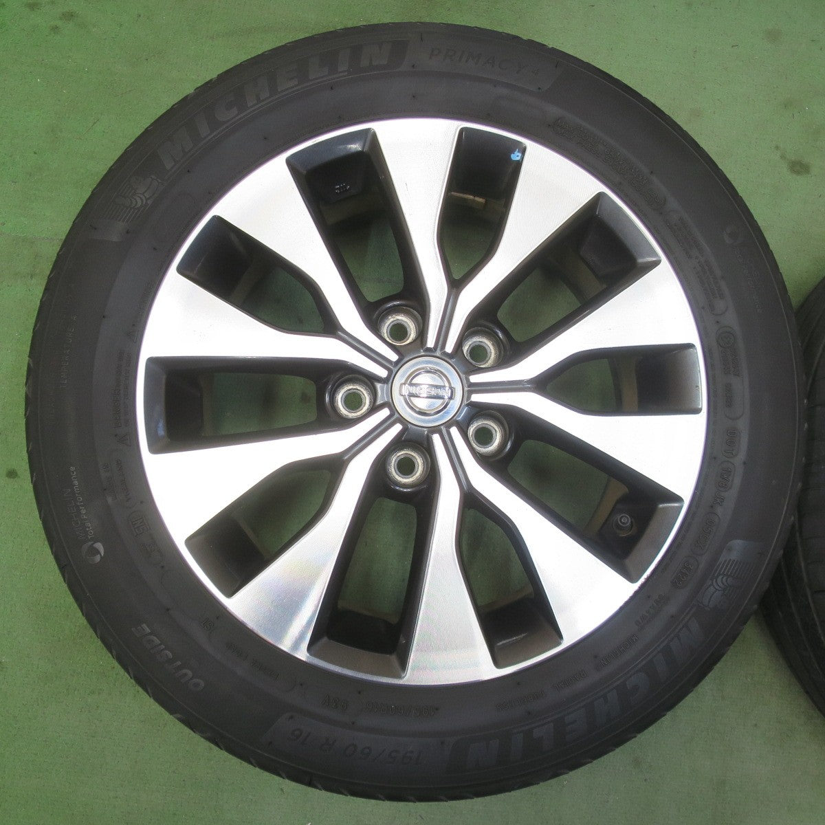 キレイ！22年★日産 C27 セレナ ハイウェイスター 純正 195/60R16 ミシュラン プライマシー4 16インチ PCD114.3/5H★6031601イノ