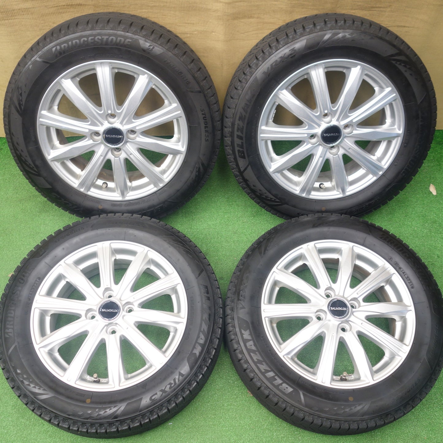 バリ溝！キレイ！9.5分★スタッドレス 175/65R15 ブリヂストン ブリザック VRX3 BALMINUM KR10 バルミナ 15インチ PCD100/4H★6030602KTス