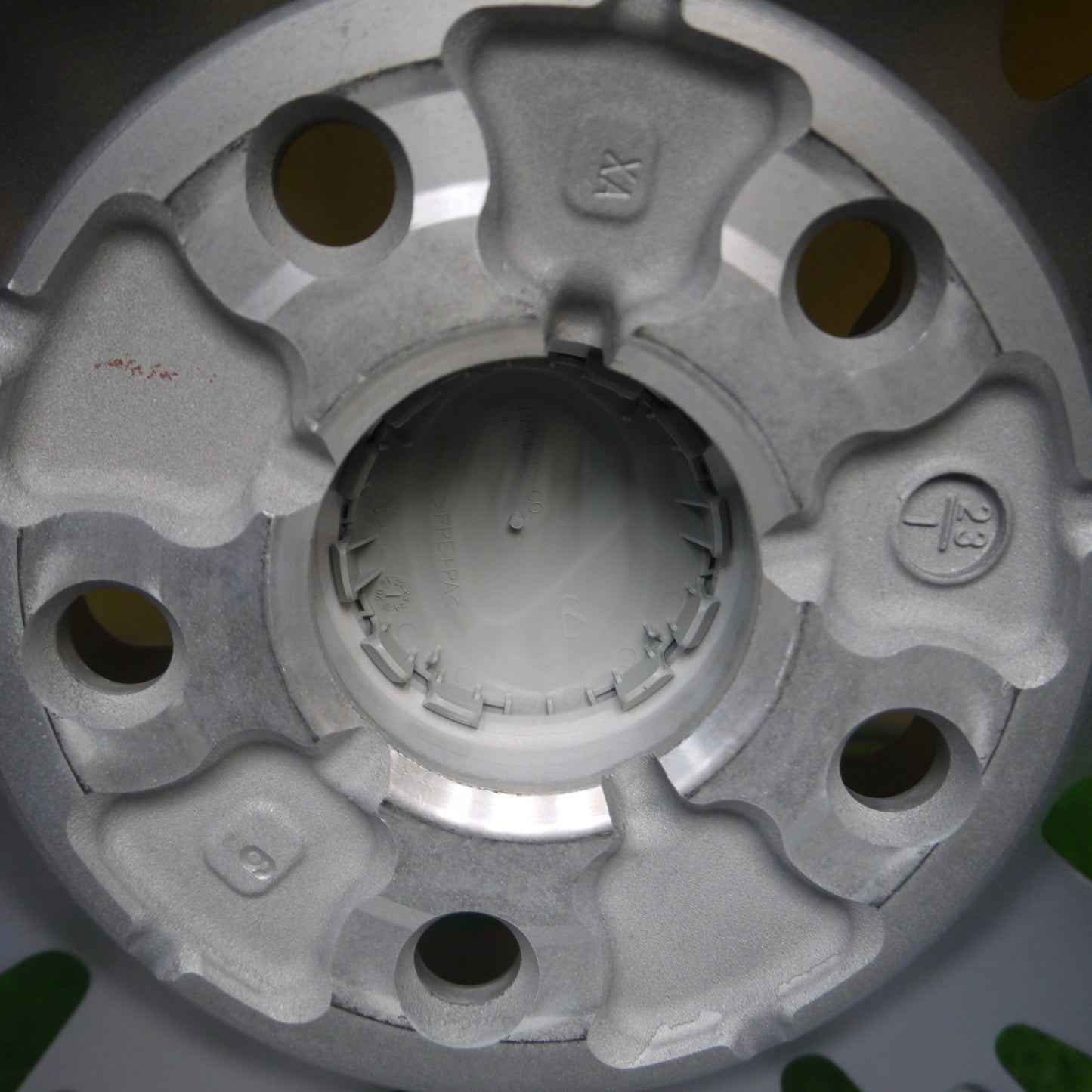 [送料無料] 新車外し★レクサス IS バージョンL 純正 ホイール 19インチ 19×8.5J PCD114.3/5H★5021407Hホ
