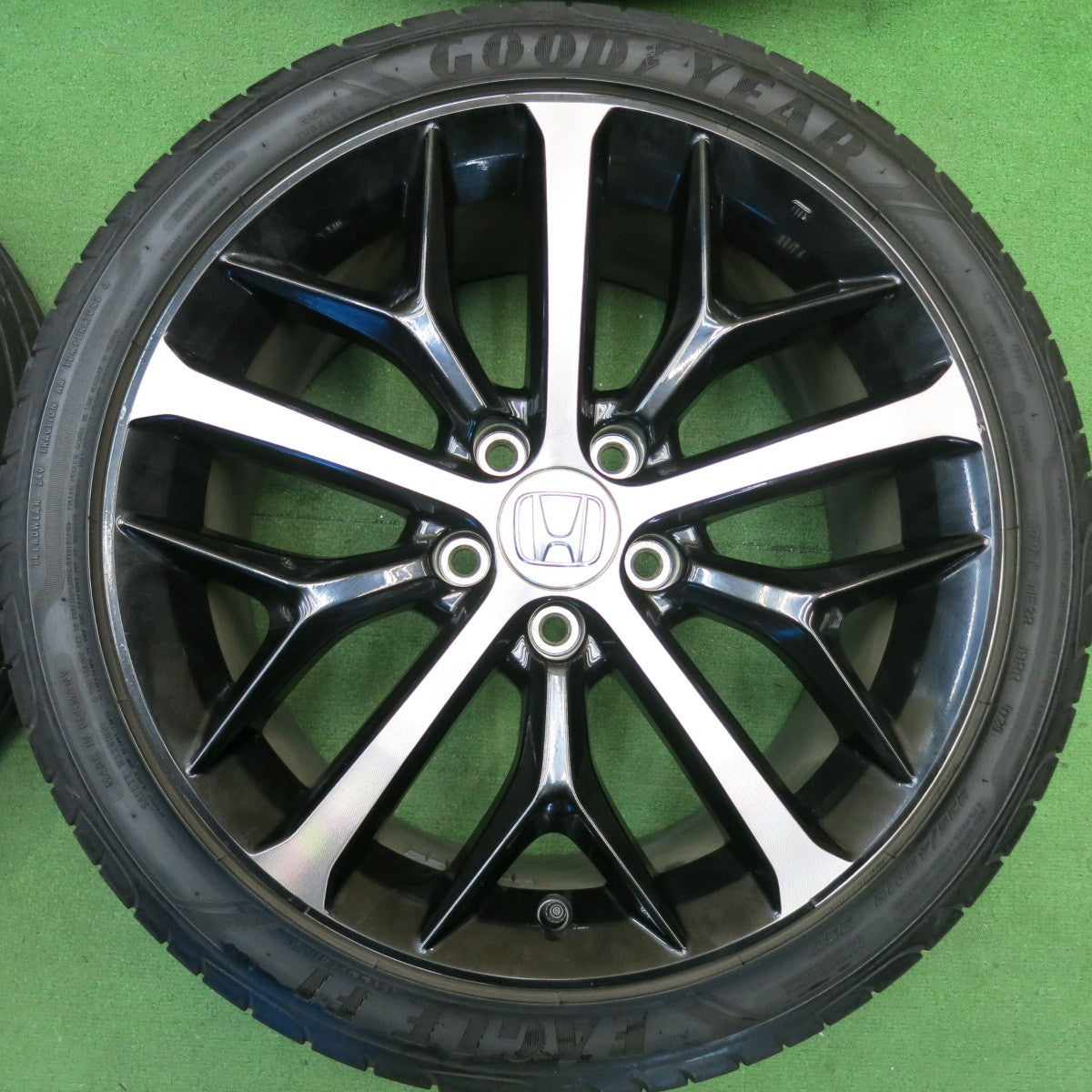 4本価格★ホンダ FK7 シビック 純正 235/40R18 グッドイヤー イーグル F1 18インチ PCD114.3/5H★6040510HAノ