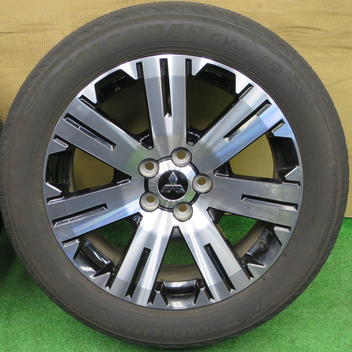バリ溝！25年！ほぼ10分★三菱 デリカ D:5 純正 225/55R18 ヨコハマ ジオランダー CV G058 18インチ D5 PCD114.3/5H★6012502NKノ