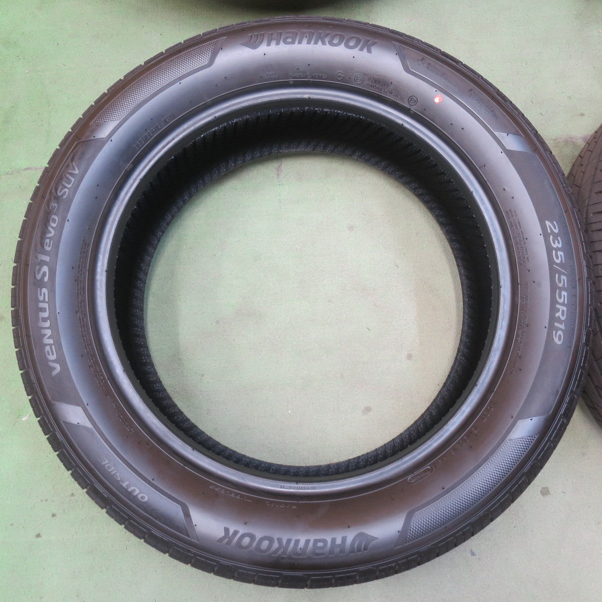 新車外し！26年◎235/55R19 ハンコック ベンタス S1 evo3 SUV タイヤ 19インチ RAV4 レクサス RX エクストレイル 等◎6083121イノタ