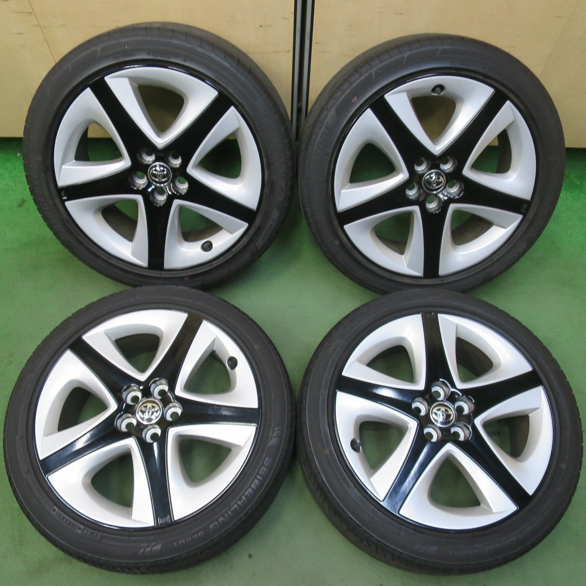 バリ溝！21年！キレイ！9分★トヨタ 50系 プリウス ツーリング 純正 215/45R17 ブリヂストン トランザ T002 セイバーリング SL201 17インチ PCD100/5H★5111209イノ