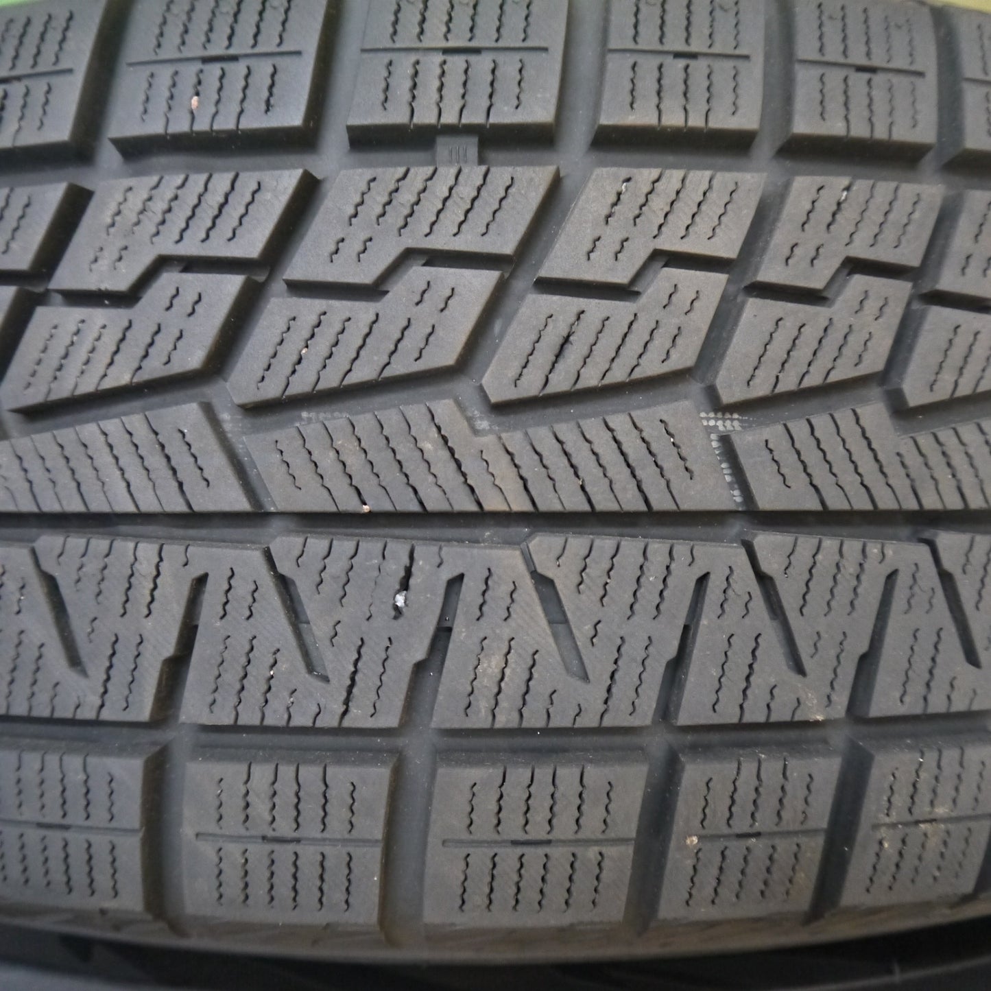 バリ溝！23年！キレイ！9.5分★スタッドレス 195/65R15 ヨコハマ アイスガード iG70 SCHNEIDER シュナイダー 15インチ PCD100/4H★6041508Hス