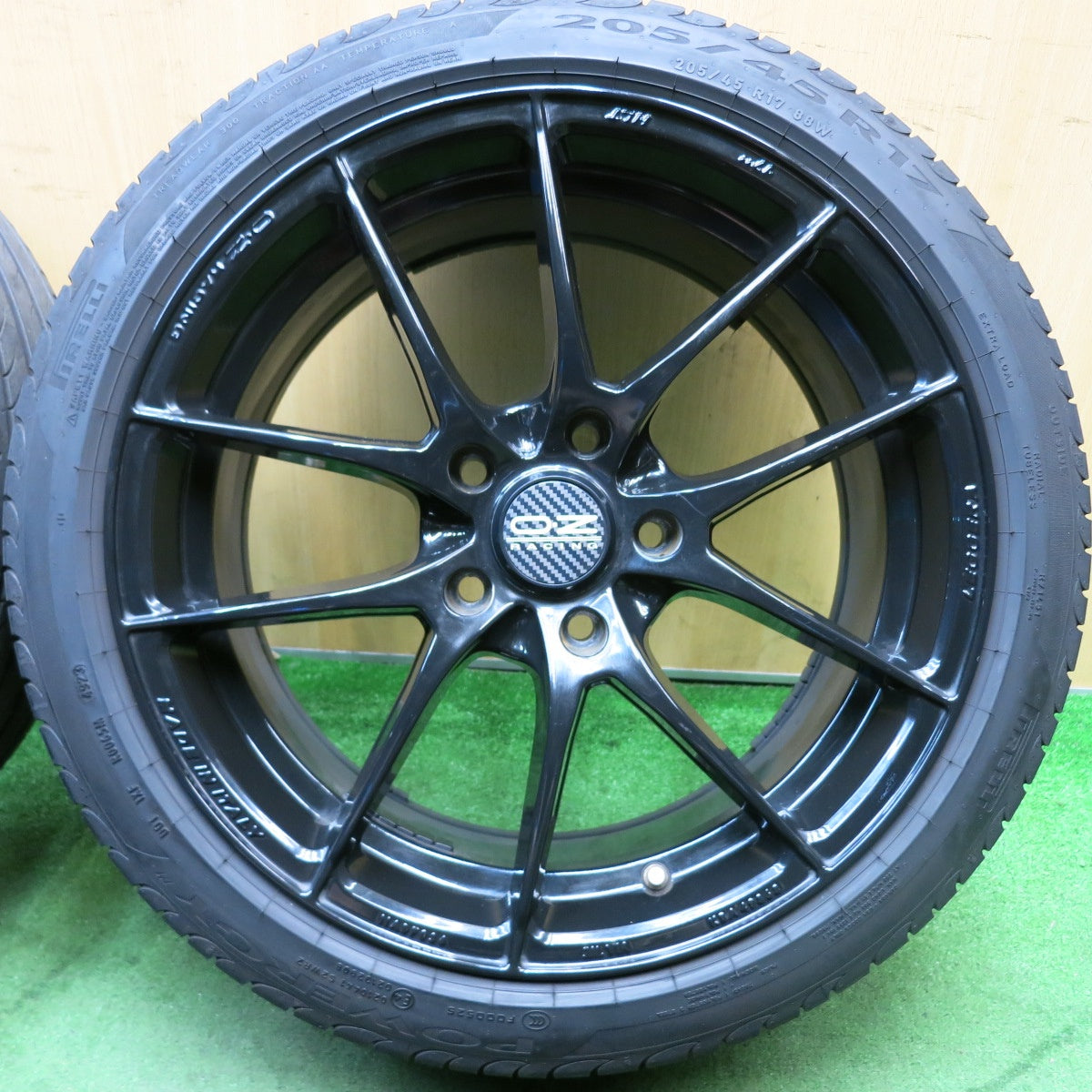 4本価格！23年★BMW MINI 等 O・Z RACING LEGGERA 205/45R17 ピレリ POWERGY TM 17インチ OZ レーシング レッジェーラ PCD112/5H★5080902HAノ