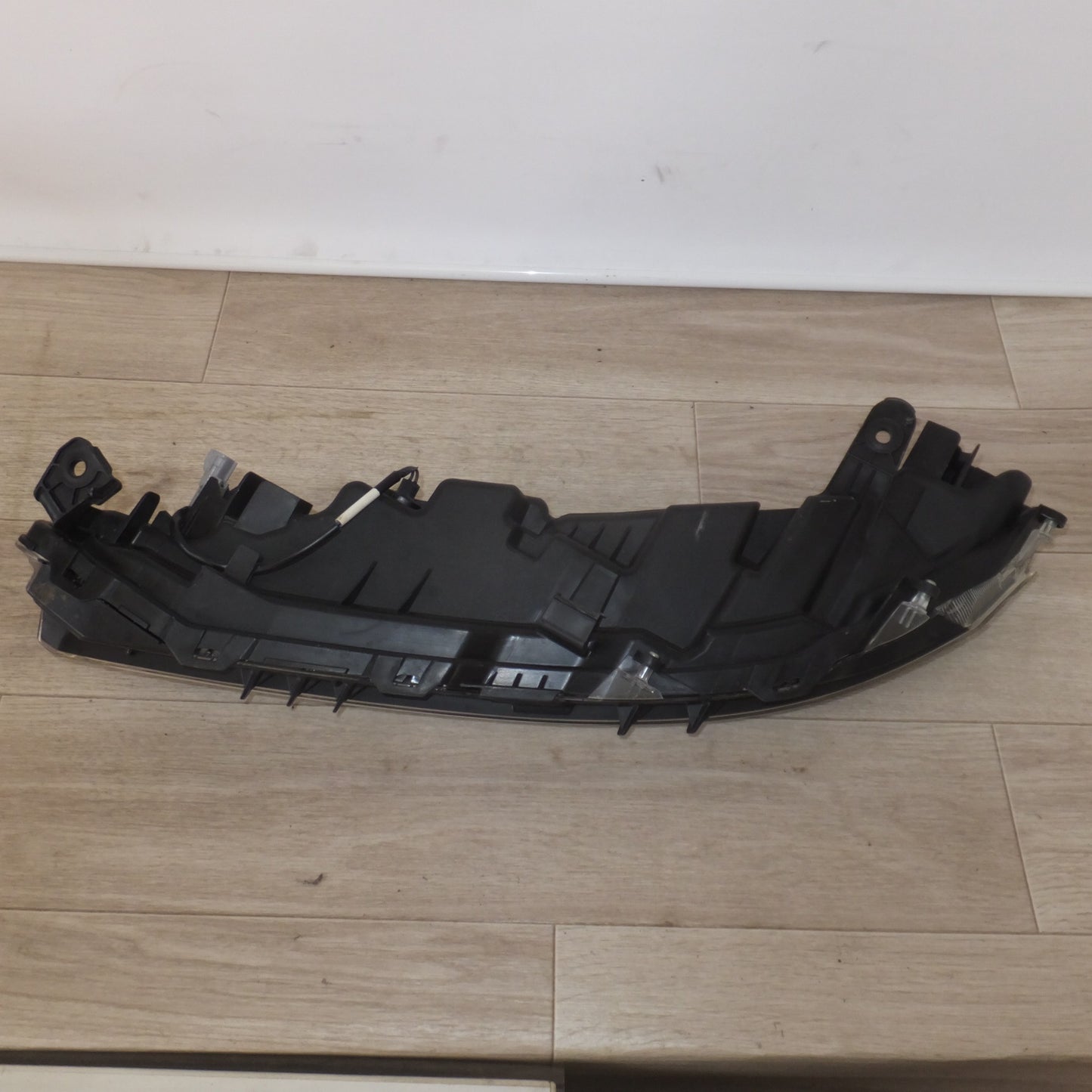 [送料無料] 現状品★三菱 MITSUBISHI 純正 デリカ D:5 CV1W ポジションランプ クリアランスランプ KOITO 212-67120 右 ステー割れ★