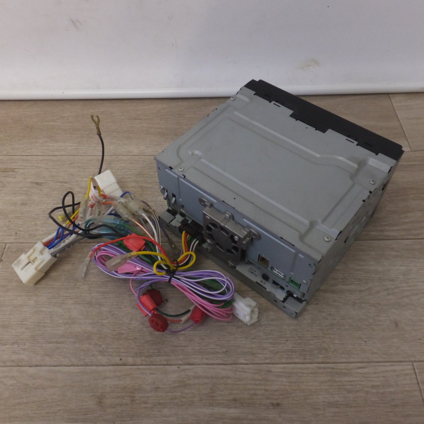[送料無料] ★カロッツェリア carrozzeria AV一体型メモリーナビゲーション 楽ナビ AVIC-RZ111-B1(1)★