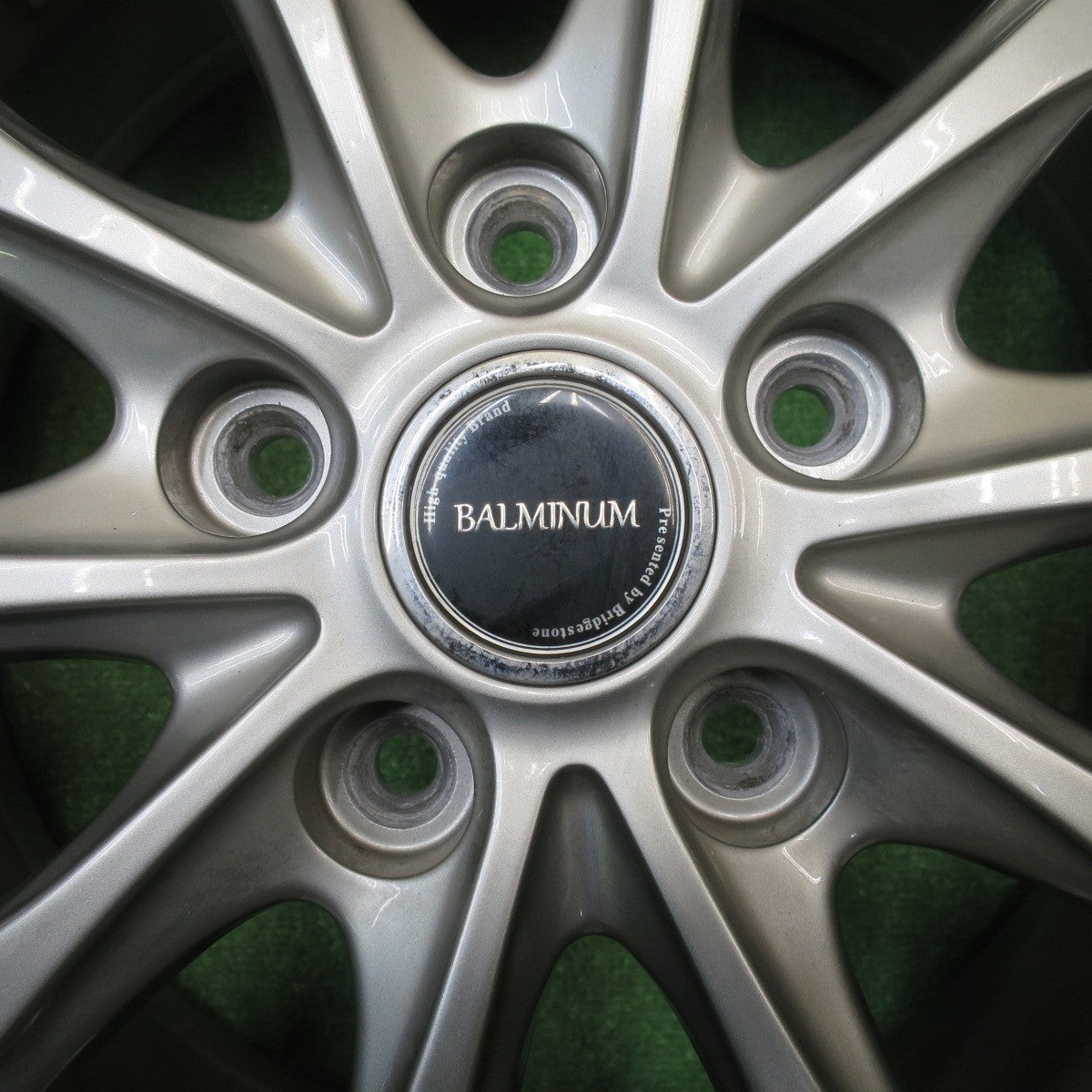 バリ溝！キレイ！9.5分以上★インプレッサ 等 205/60R16 スタッドレス ダンロップ ウインターマックス WM01 BALMINUM バルミナ 16インチ PCD100/5H★5110707NJス