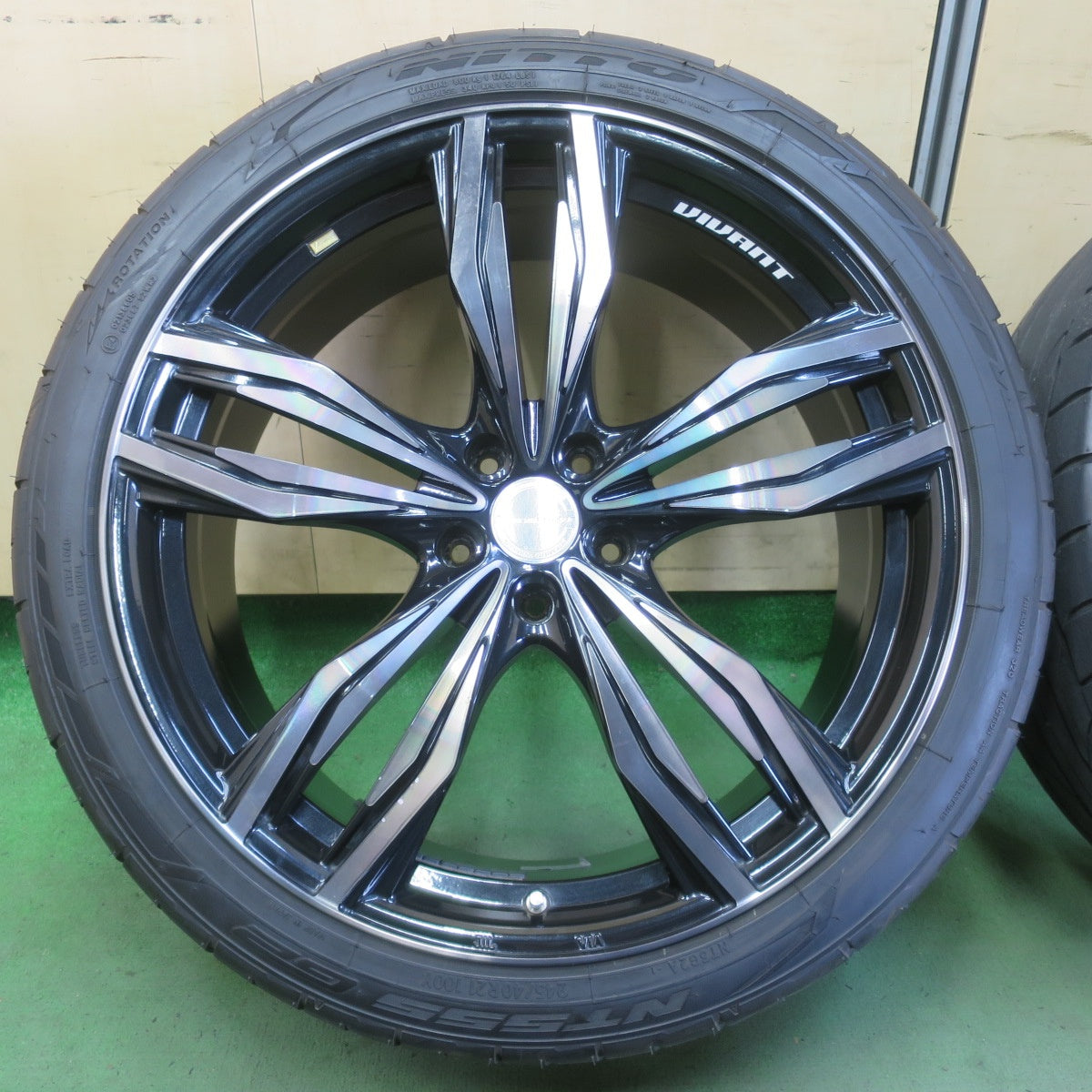 キレイ！24年★Lehrmeister VIVANT 245/40R21 ニットー NT555 G2 レアマイスター ヴィヴァン 21インチ PCD114.3/5H★6052703イノ