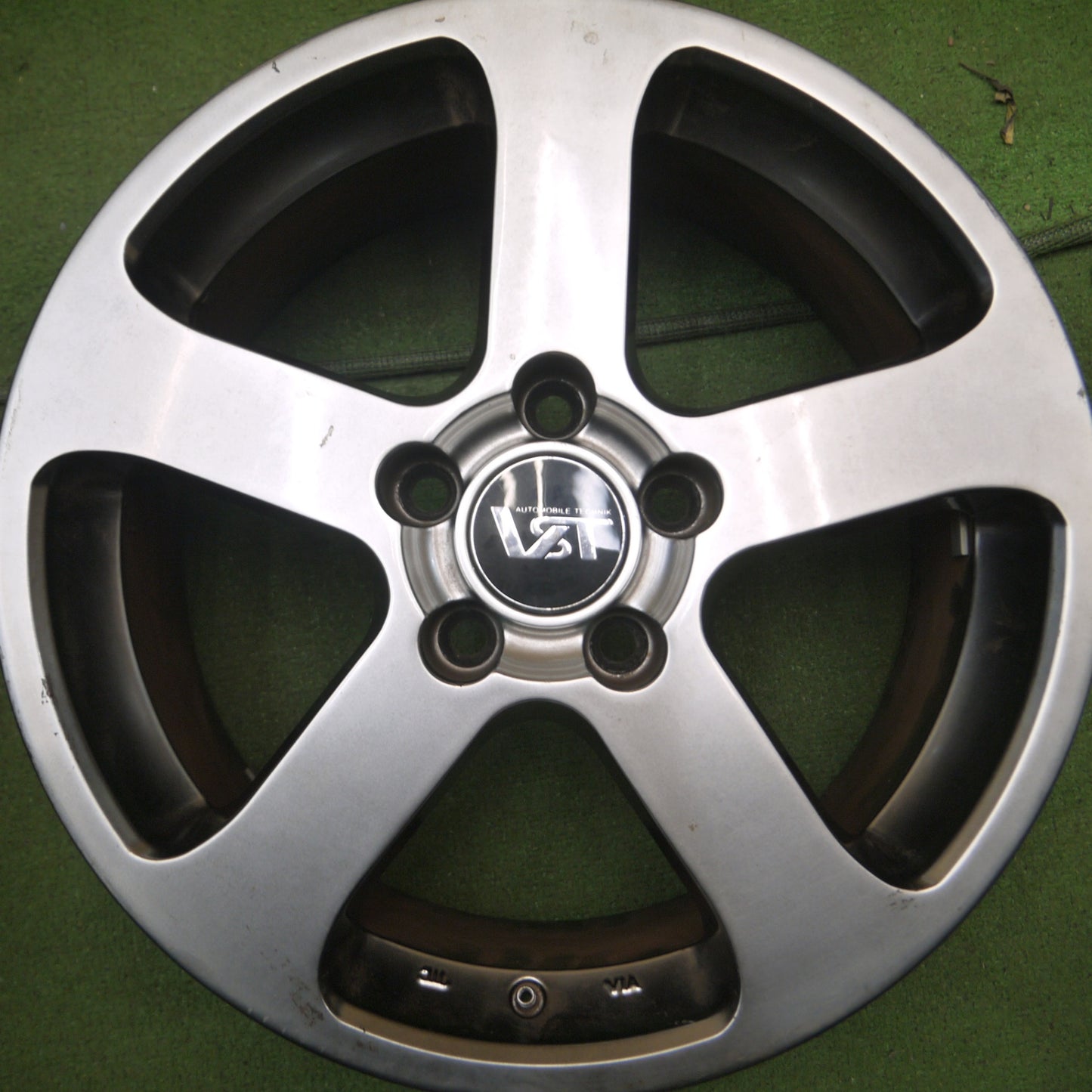 *送料無料* 4本価格★ボルボ 等 VST RS ホイール 16インチ 16×7JJ PCD108/5H★4040311Hホ