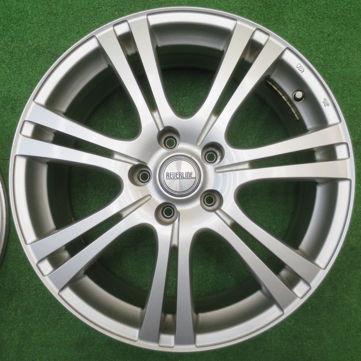 キレイ★REVERLINE MANARAY リバーライン マナレイ 18インチ ホイール 18×7J PCD114.3/5H★5110102NJホ