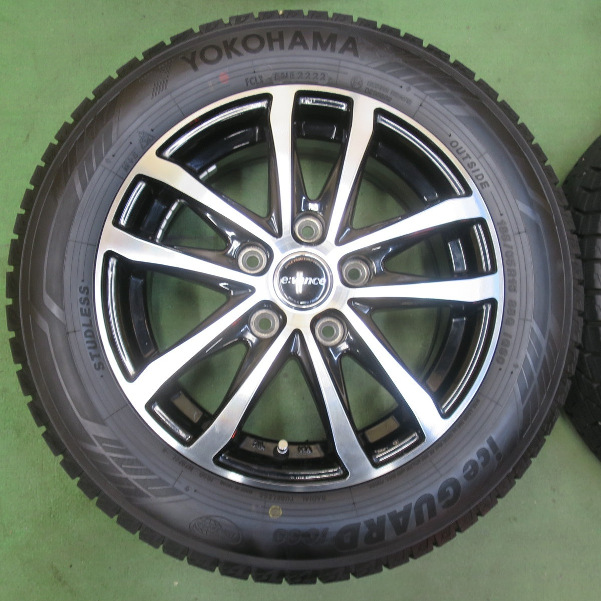 バリ溝！22年！9.5分★スタッドレス 185/65R15 ヨコハマ アイスガード iG60 evance HA1 エヴァンス 15インチ PCD114.3/5H★5112810イス