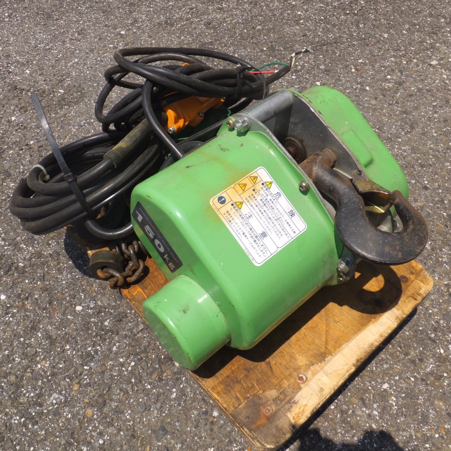 [送料無料] ジャンク★日立 HITACHI 電気チェーンブロック 1/6E2 150kg　LIFT 3m CHAIN φ6.3DT　200V 50/60Hz★