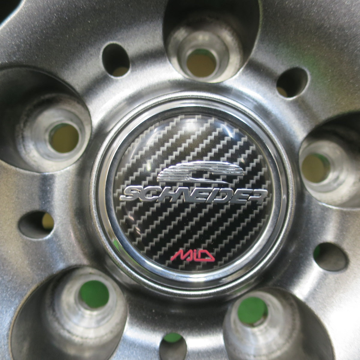 バリ溝！21年！キレイ！9分★スタッドレス 205/60R16 ブリヂストン ブリザック VRX3 SCHNEIDER MiD シュナイダー 16インチ PCD114.3/5H★5122903イス