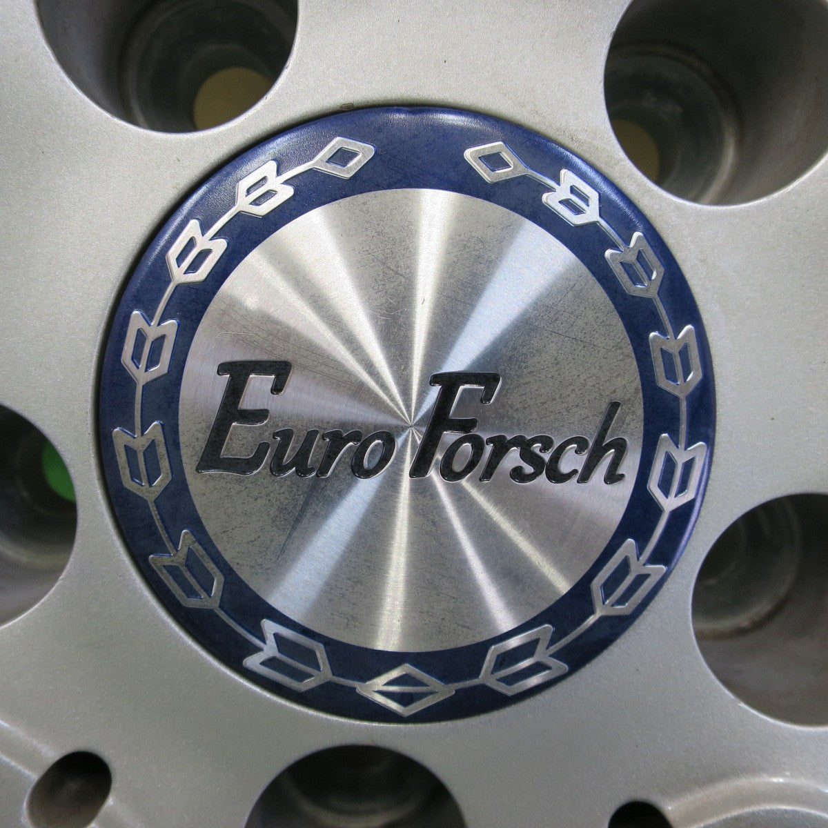 [送料無料] キレイ★ベンツ 等 EuroForsch 225/45R18 スタッドレス コンチネンタル コンチバイキング コンタクト6 ユーロフォルシュ PCD112/5H★4102207イス
