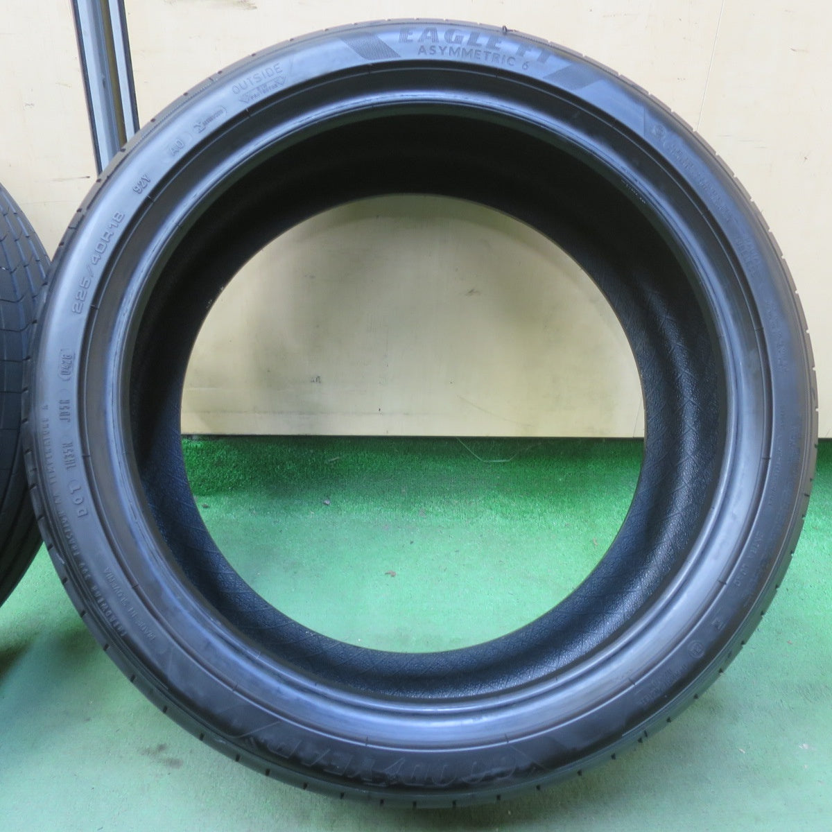 超バリ溝！26年！9.5分以上◎225/40R18 グッドイヤー イーグル F1 ASYMMETRIC6 タイヤ 18インチ ノア ヴォクシー カローラ ウィッシュ ステップワゴン 等◎6082401イノタ