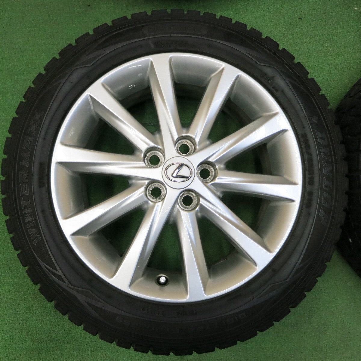 *送料無料* バリ溝！キレイ！8.5分★レクサス CT200h 純正 205/55R16 スタッドレス ダンロップ ウインターマックス WM01 PCD100/5H★4051004イス