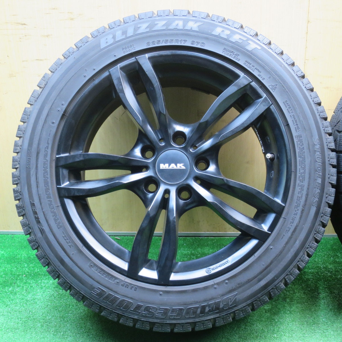 4本価格★BMW 等 MAK LUFT 225/55R17 スタッドレス ブリヂストン ブリザック RFT ルフト 17インチ PCD120/5H★5112402NJス