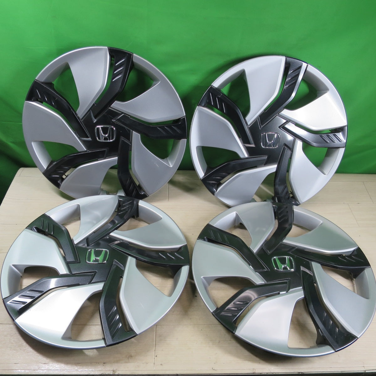 [送料無料] 4枚価格☆ホンダ GP5 フィット 純正 ホイール キャップ カバー 15インチ 44733-T5C-N01 HONDA FIT☆