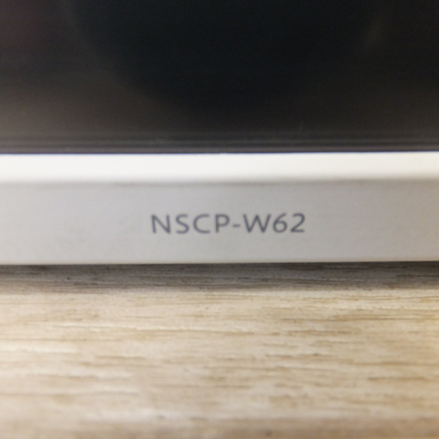 [送料無料] 現状品★パイオニア製 トヨタ 純正 メモリーナビ マルチAVステーション NSCP-W62 08545-00V70 セキュリティロック(24)★