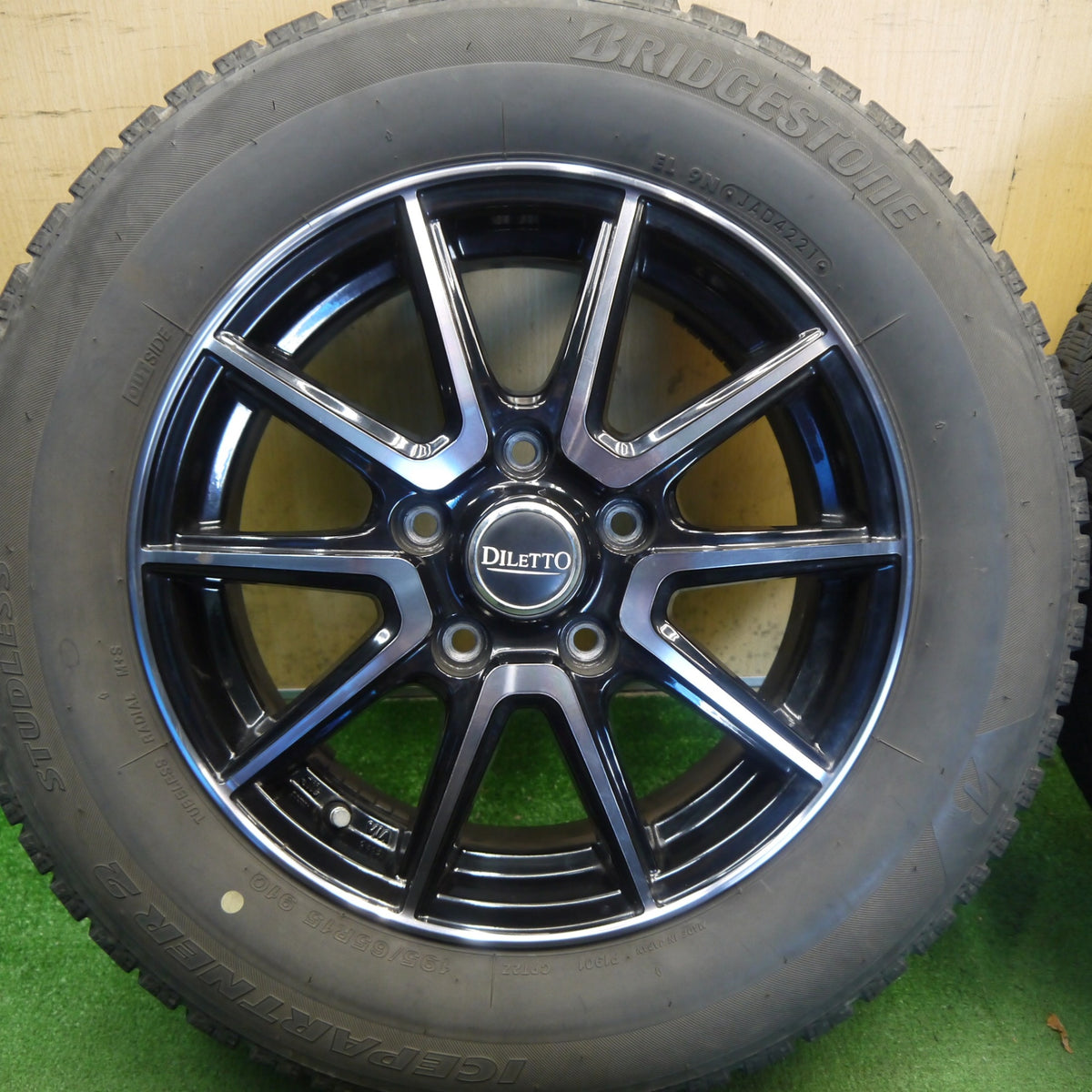 バリ溝！キレイ！8.5分◎スタッドレス 195/65R15 ブリヂストン アイスパートナー2 DILETTO ディレット 15インチ PCD114.3/5H◎6082607Hス