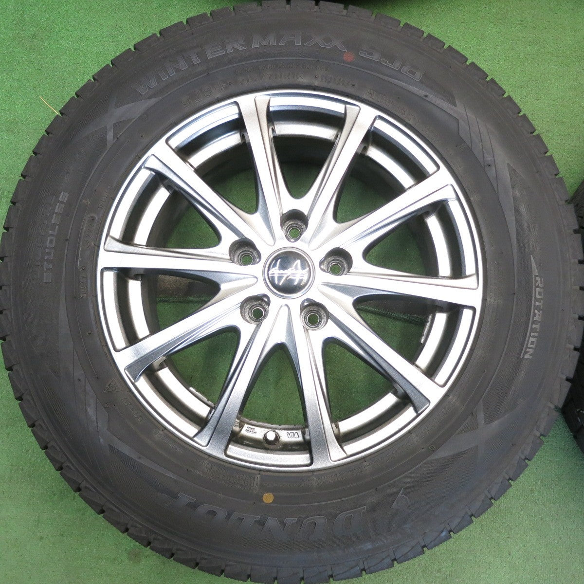 バリ溝！22年！キレイ！9.5分◎スタッドレス 215/70R16 ダンロップ ウインターマックス SJ8 + EuroSpeed MANARAY SPORT ユーロスピード マナレイ 16インチ PCD114.3/5H◎6082303HAス