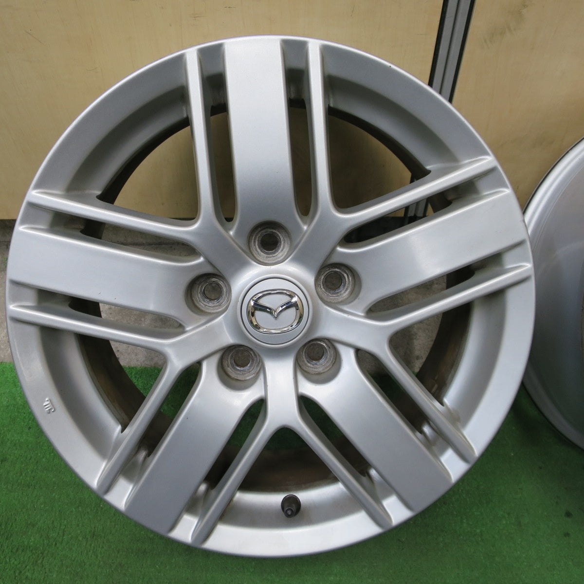 4本価格★マツダ MPV 純正 ホイール 16インチ 16×6.5J MAZDA PCD114.3/5H★6022404NGホ