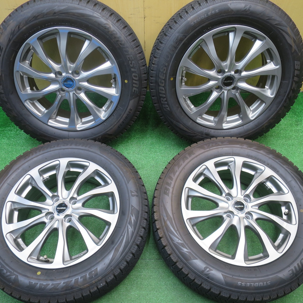 バリ溝！キレイ！8.5分★スタッドレス 195/65R16 ブリヂストン ブリザック VRX2 BALMINUM バルミナ 16インチ PCD100/4H★5111302NJス