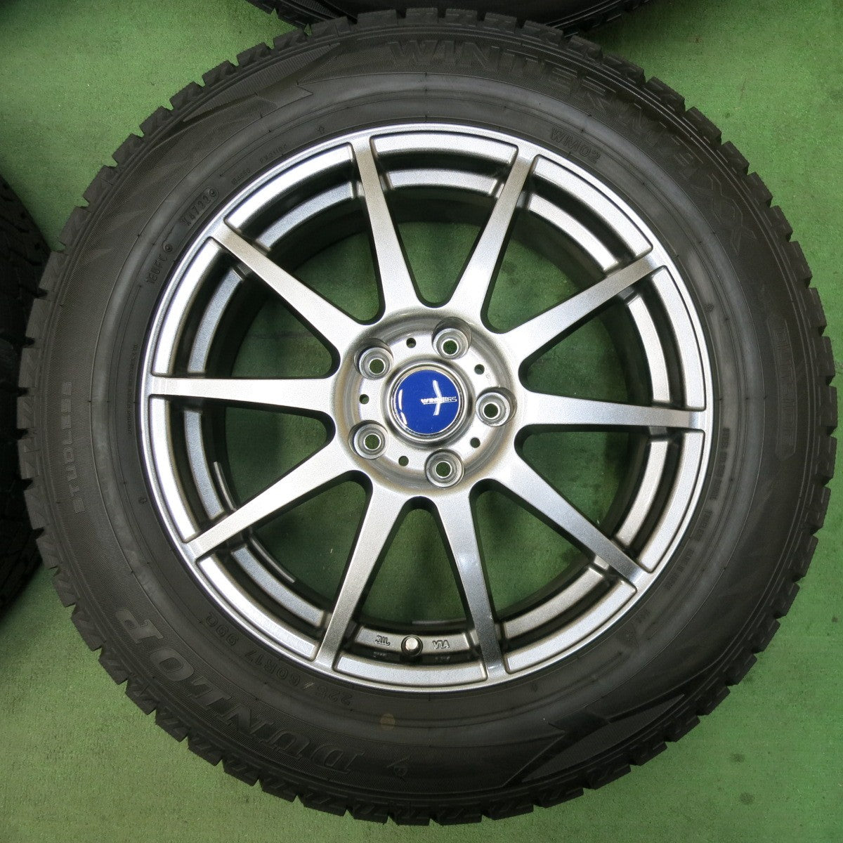 [送料無料] 超バリ溝！22年！キレイ！ほぼ10分★スタッドレス 225/60R17 ダンロップ ウインターマックス WM02 WINNERS ウィナーズ 17インチ PCD114.3/5H★5022608SYス