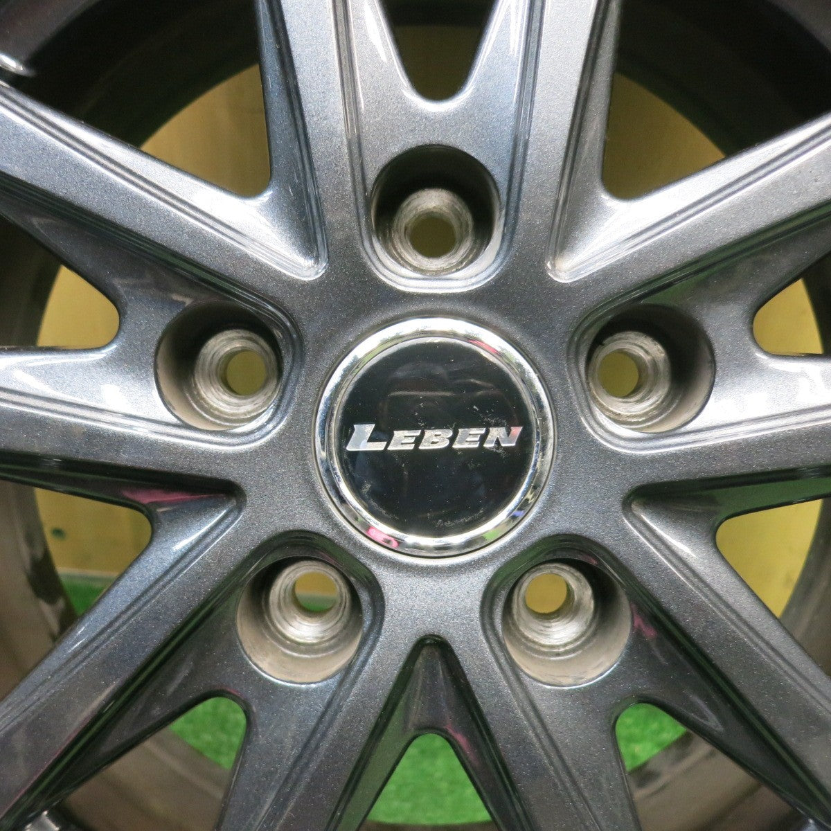 バリ溝！キレイ！8.5分★スタッドレス 195/65R15 オートバックス ノーストレック N3i LEBEN レーベン 15インチ PCD114.3/5H★6050202HAス