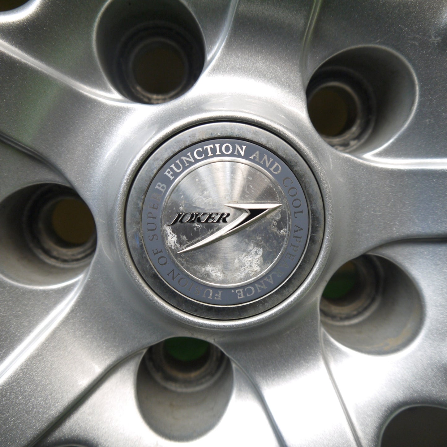 バリ溝！23年！キレイ！9.5分★スタッドレス 225/60R17 グッドイヤー アイスナビ8 JOKER ジョーカー 17インチ PCD114.3/5H★5041407Hス