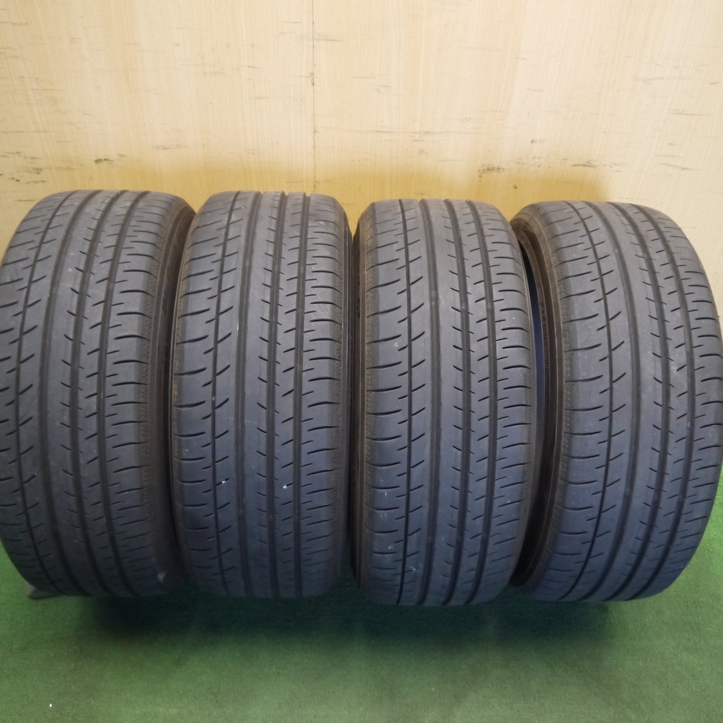 バリ溝！22年！9.5分★215/45R17 ヨコハマ BluEarth-GT AE51 タイヤ ブルーアース プリウス ヴィッツ BRZ 86 カローラ 等★6061504Hノタ