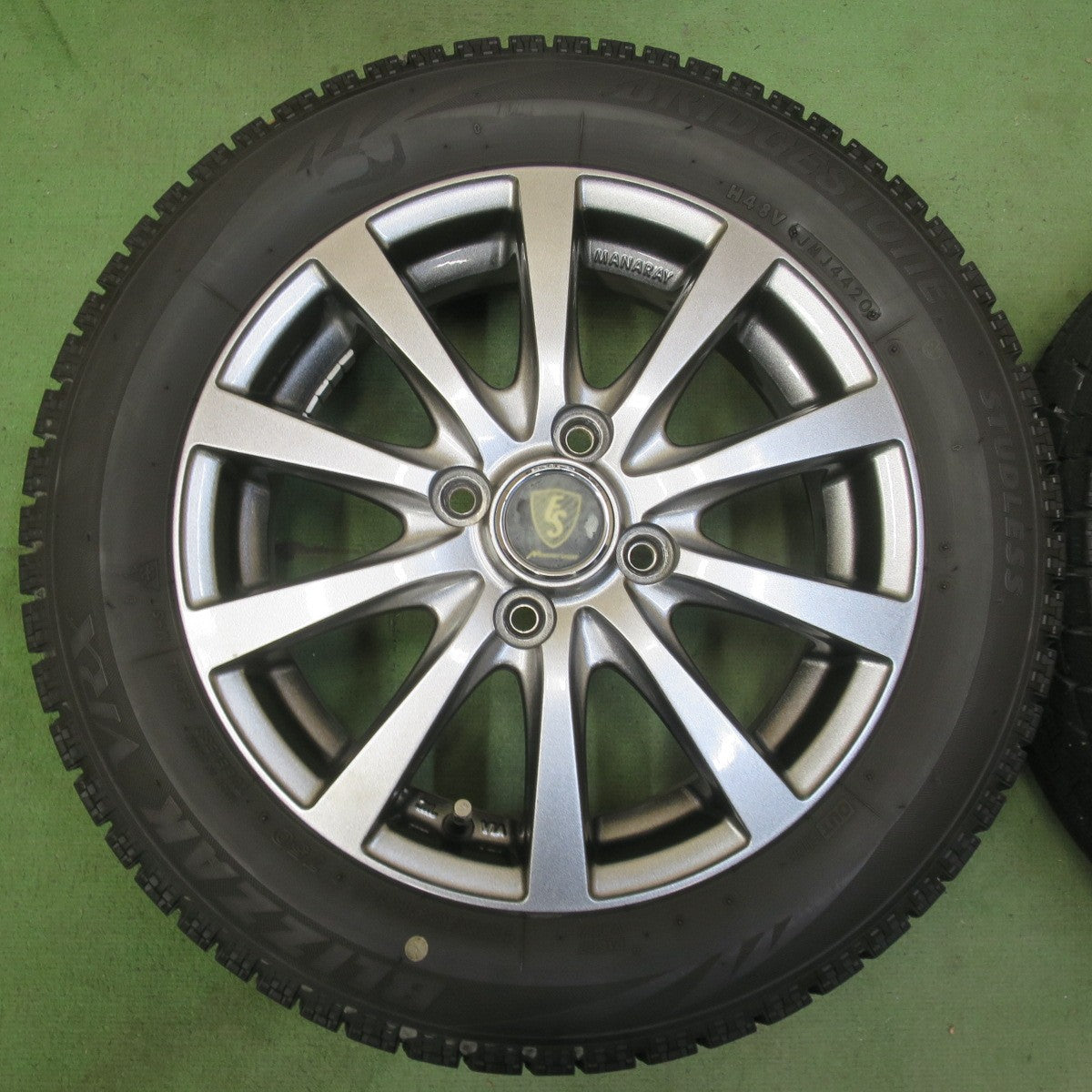 バリ溝！キレイ！8.5分★スタッドレス 155/65R14 ブリヂストン ブリザック VRX MANARAY SPORT マナレイ スポーツ 14インチ PCD100/4H★6060901イス