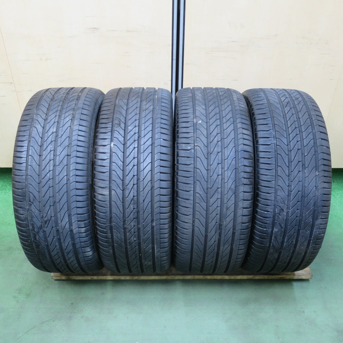 バリ溝！22年！キレイ！9.5分★ワーゲン ゴルフ 7 純正 225/45R17 コンチネンタル ウルトラコンタクト UC6 17インチ PCD112/5H★5111001TTノ