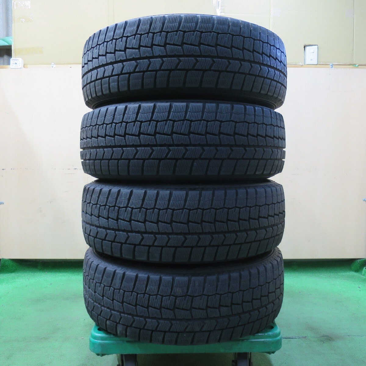 バリ溝！21年！キレイ！9.5分★スタッドレス 225/60R17 ダンロップ ウインターマックス WM02 SEIN ザイン 17インチ PCD114.3/5H★5011702イス