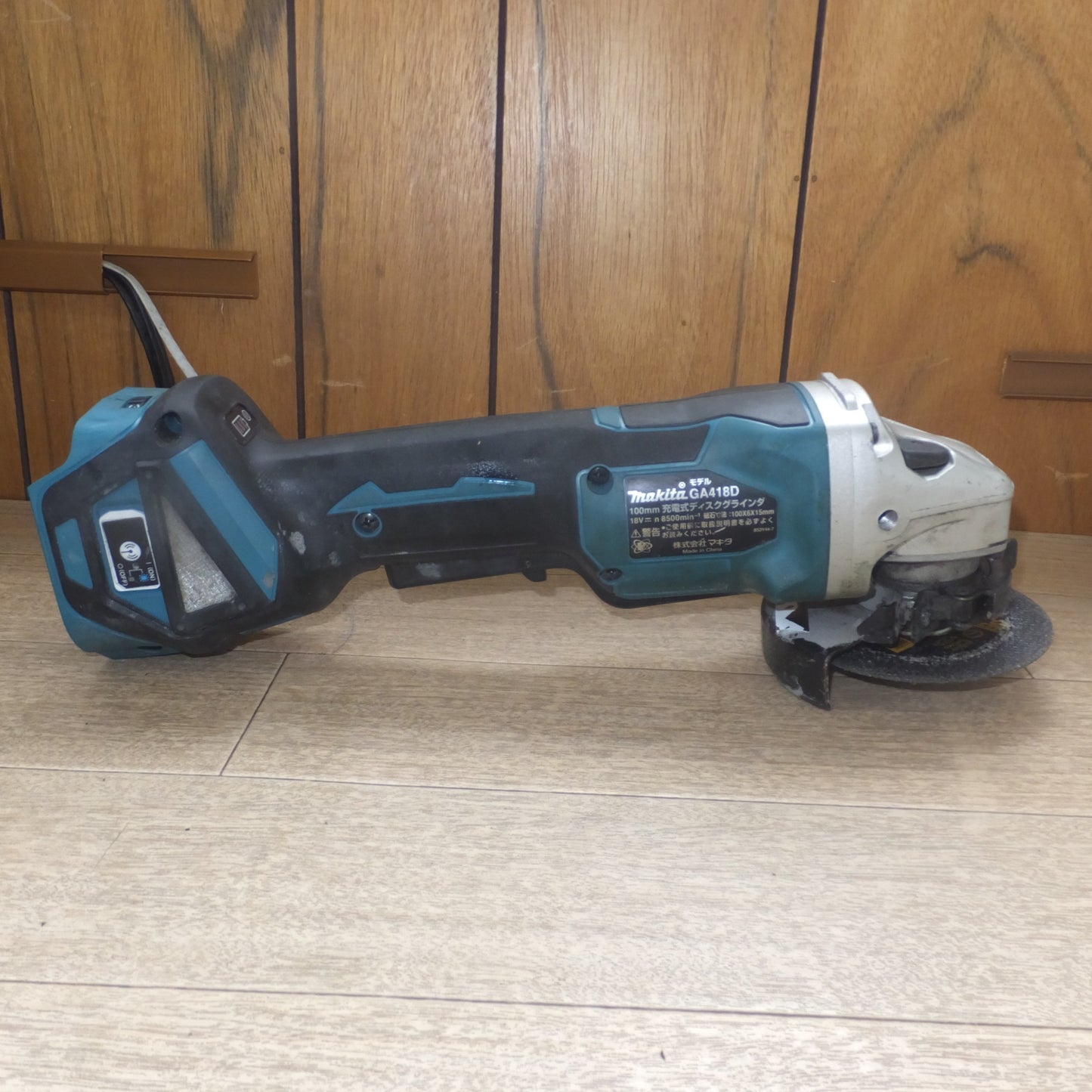 [送料無料] ★マキタ makita 100mm 充電式ディスクグラインダ GA418DRGX 18V バッテリ 充電器 なし★
