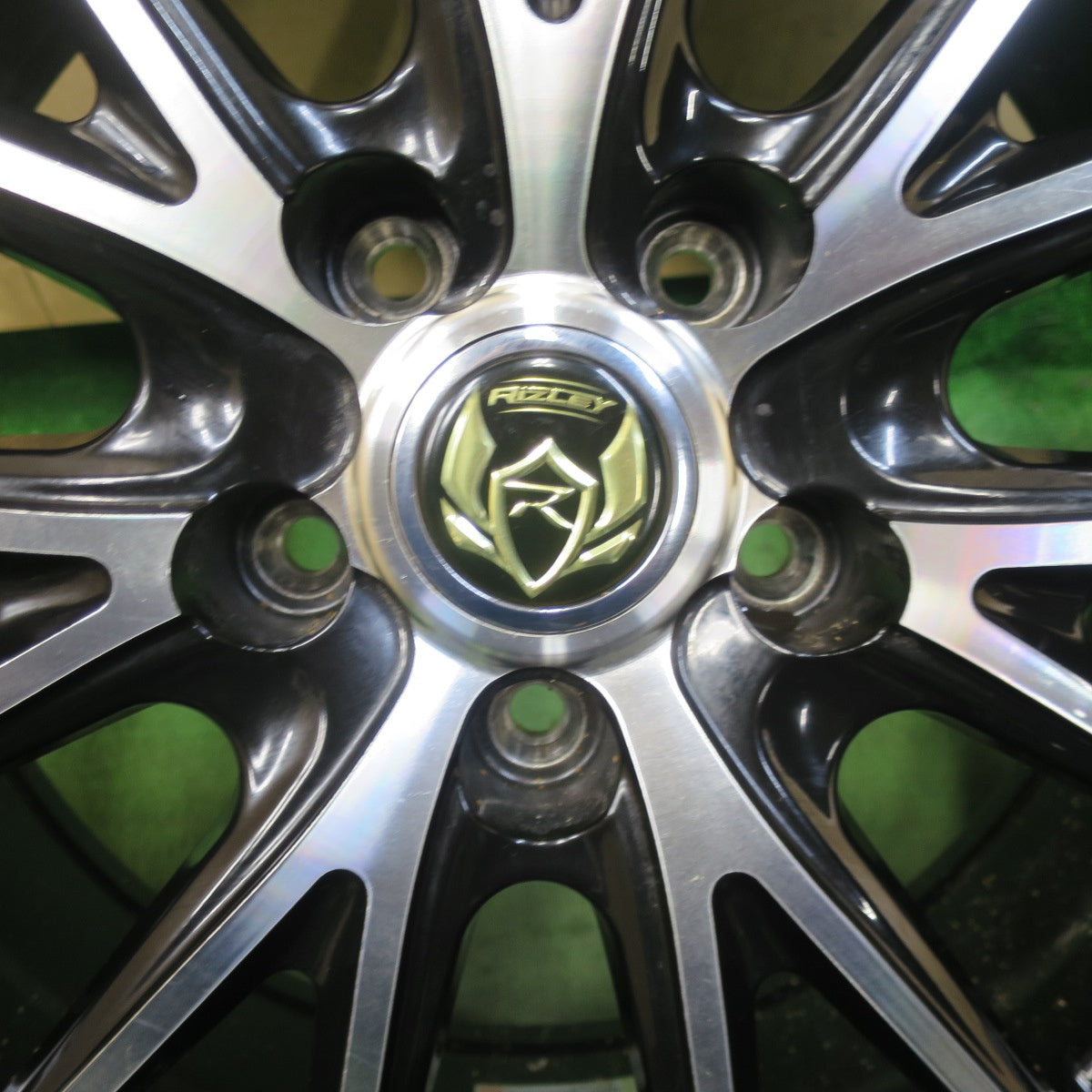 バリ溝！21年！キレイ！9分★スタッドレス 215/60R17 ヨコハマ アイスガード iG60 RiZLEY ライツレー 17インチ PCD114.3/5H★5112810TTス