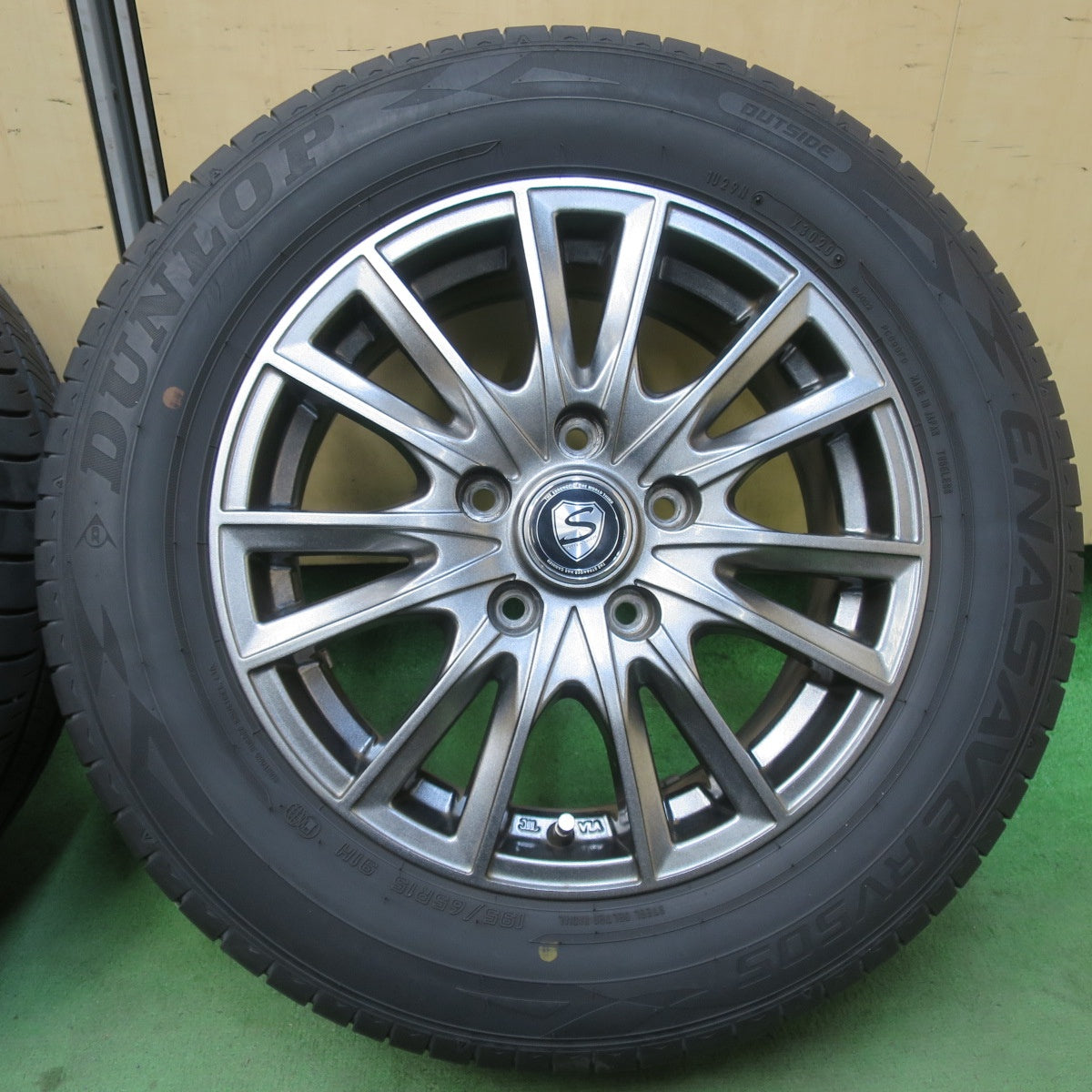 バリ溝！キレイ！8.5分★195/65R15 ダンロップ エナセーブ RV505 STRANGER ストレンジャー 15インチ PCD114.3/5H★6010910イノ