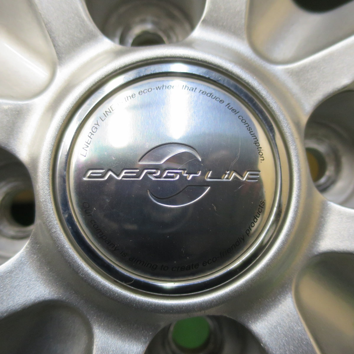 [送料無料] キレイ★スタッドレス 185/60R15 ブリヂストン ブリザック VRX ENERGY LINE エナジーライン 15インチ PCD100/4H★5012105イス